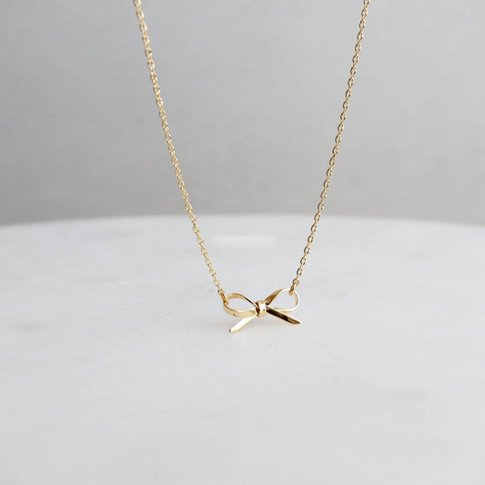 18k Gold Stainless Steel Dainty Bow Necklace